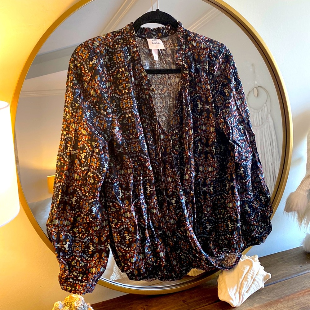 Cute blouse size M